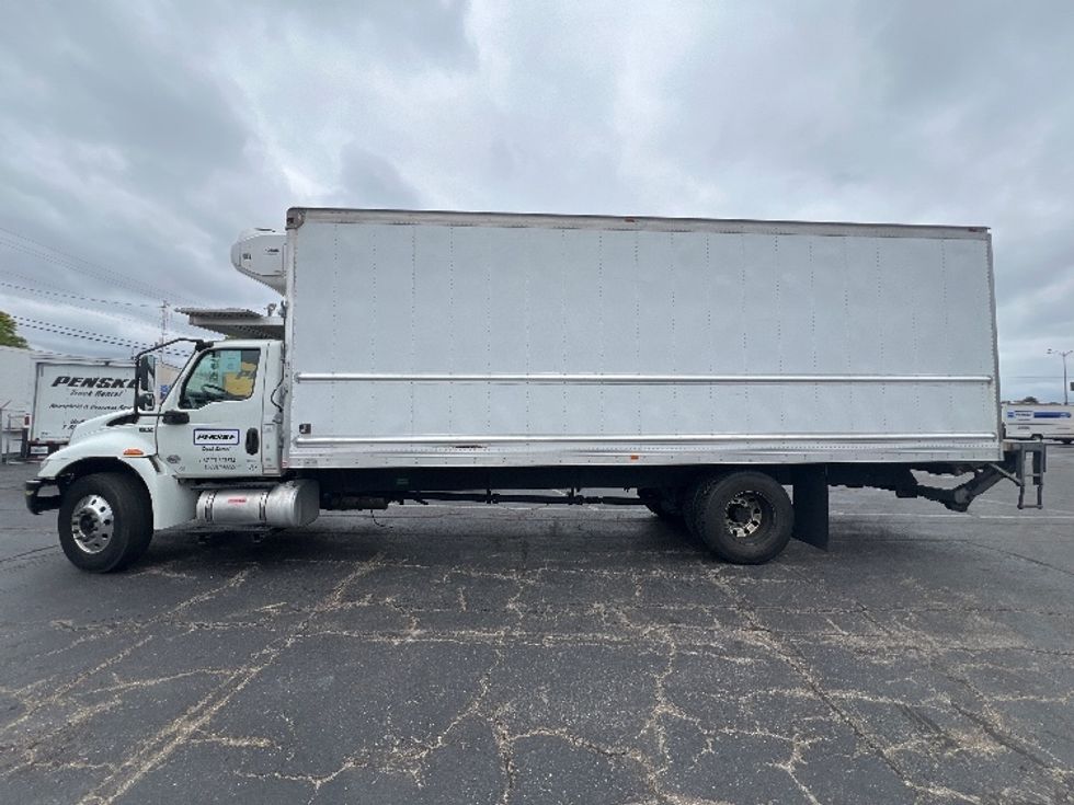 Refrigerated Truck-Light and Medium Duty Trucks-International-2020-MV607-Jessup-MD-199,331\n\t\tmiles-$ 53,500 - Image 4