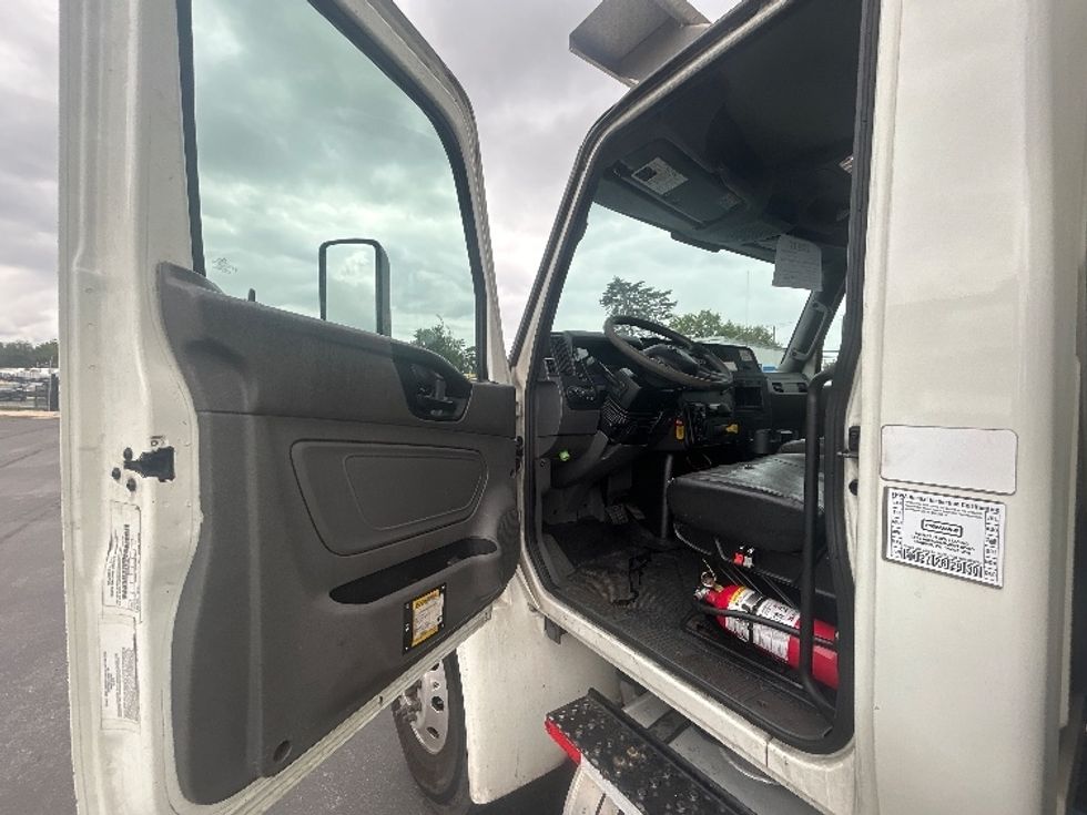 Refrigerated Truck-Light and Medium Duty Trucks-International-2020-MV607-Jessup-MD-228,559\n\t\tmiles-$ 49,250 - Image 16