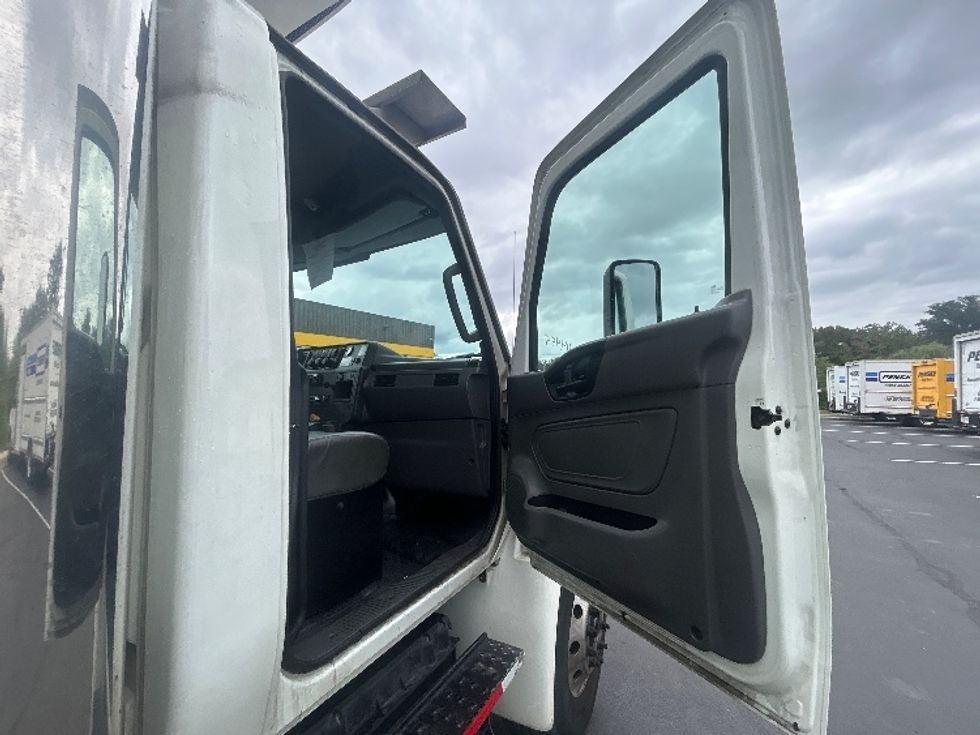 Refrigerated Truck-Light and Medium Duty Trucks-International-2020-MV607-Jessup-MD-228,559\n\t\tmiles-$ 49,250 - Image 19