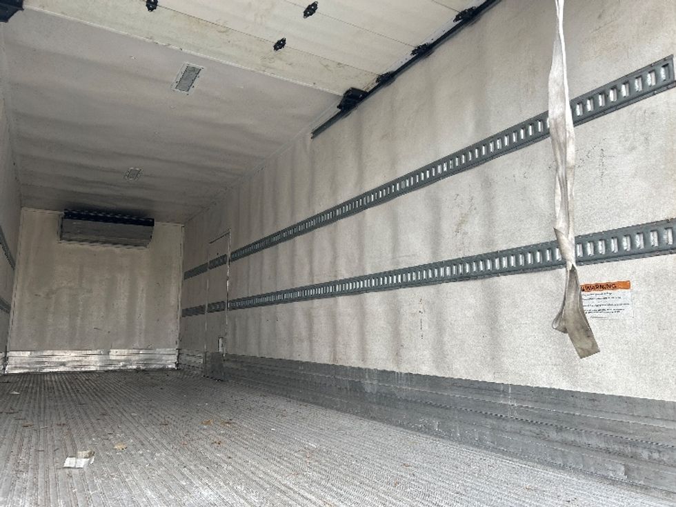 Refrigerated Truck-Light and Medium Duty Trucks-International-2020-MV607-Jessup-MD-242,076\n\t\tmiles-$ 46,500 - Image 12
