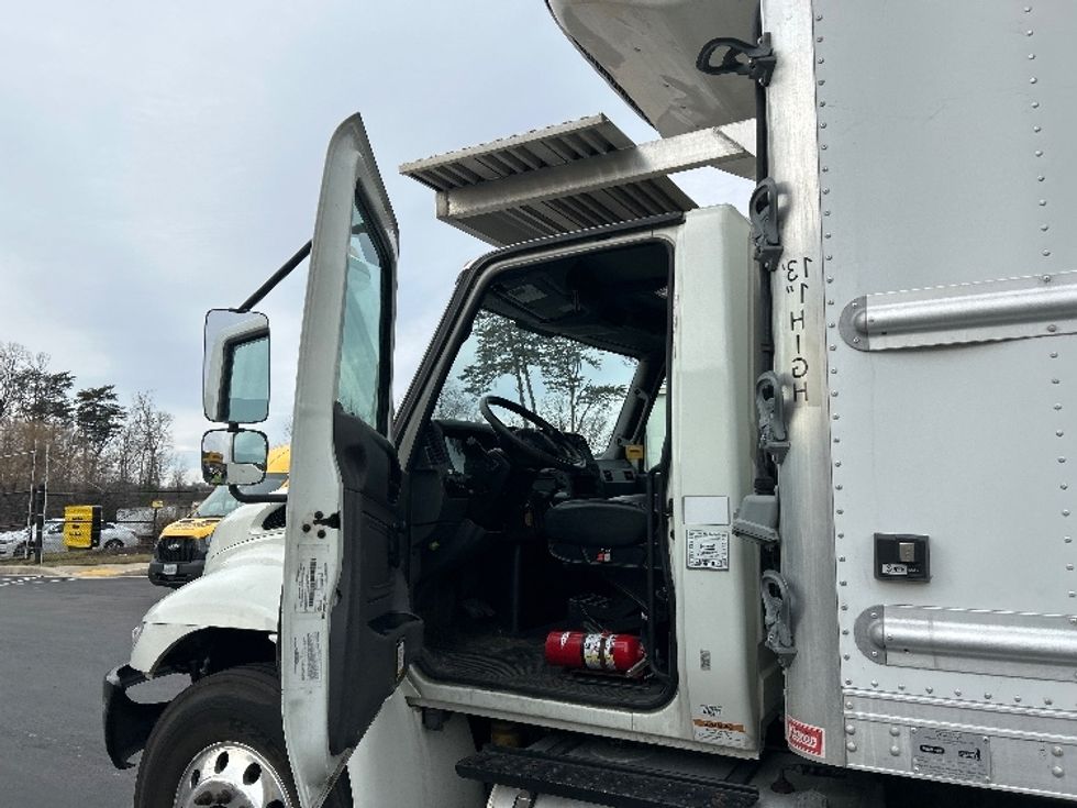 Refrigerated Truck-Light and Medium Duty Trucks-International-2020-MV607-Jessup-MD-242,076\n\t\tmiles-$ 46,500 - Image 16