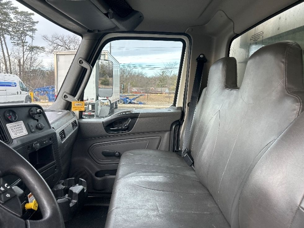 Refrigerated Truck-Light and Medium Duty Trucks-International-2020-MV607-Jessup-MD-242,076\n\t\tmiles-$ 46,500 - Image 19