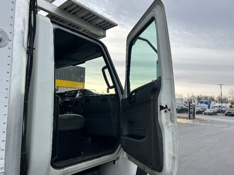 Refrigerated Truck-Light and Medium Duty Trucks-International-2020-MV607-Jessup-MD-242,076\n\t\tmiles-$ 46,500 - Image 20