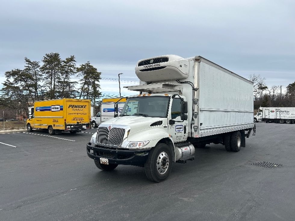 Refrigerated Truck-Light and Medium Duty Trucks-International-2020-MV607-Jessup-MD-242,076\n\t\tmiles-$ 46,500 - Image 3