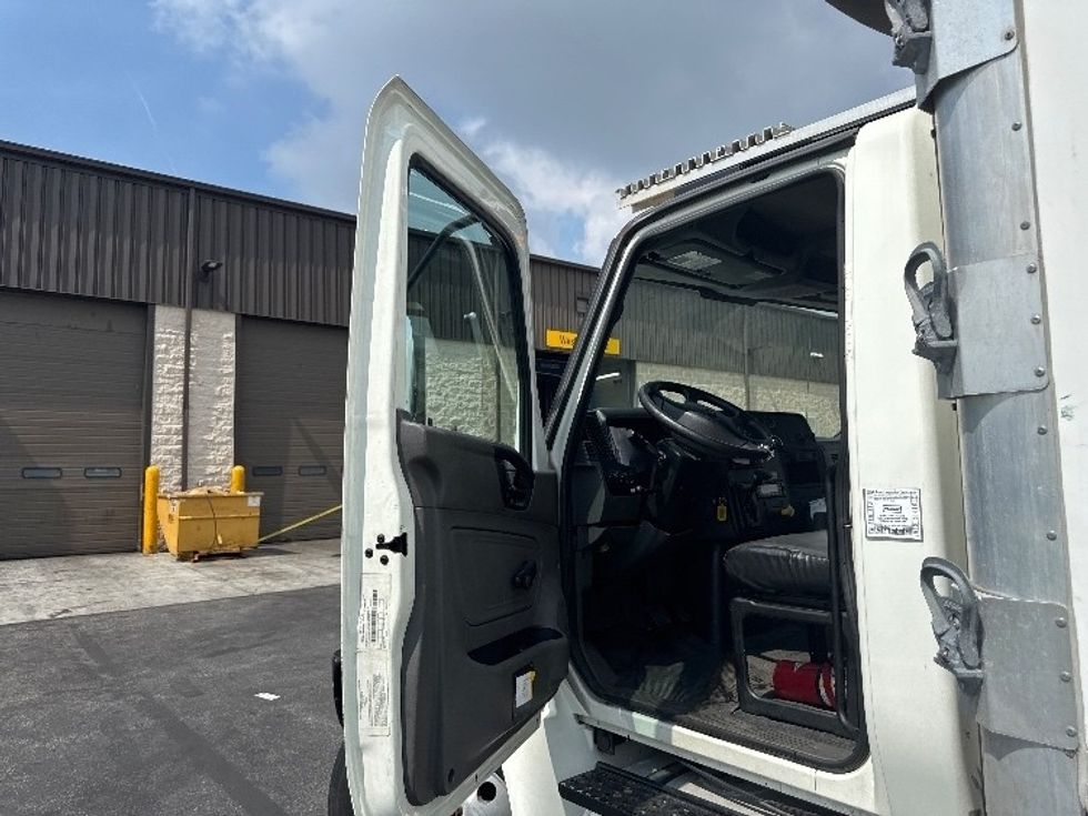 Refrigerated Truck-Light and Medium Duty Trucks-International-2020-MV607-Jessup-MD-308,163\n\t\tmiles-$ 38,750 - Image 16