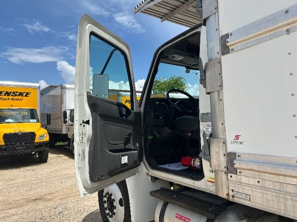 Refrigerated Truck-Light and Medium Duty Trucks-International-2020-MV607-Katy-TX-249,391\n\t\tmiles-$ 42,000 - Image 16