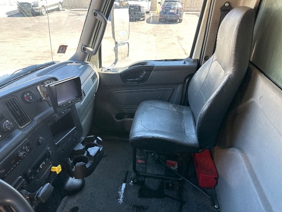 Refrigerated Truck-Light and Medium Duty Trucks-International-2020-MV607-Kearny-NJ-183,698\n\t\tmiles-$ 40,500 - Image 17