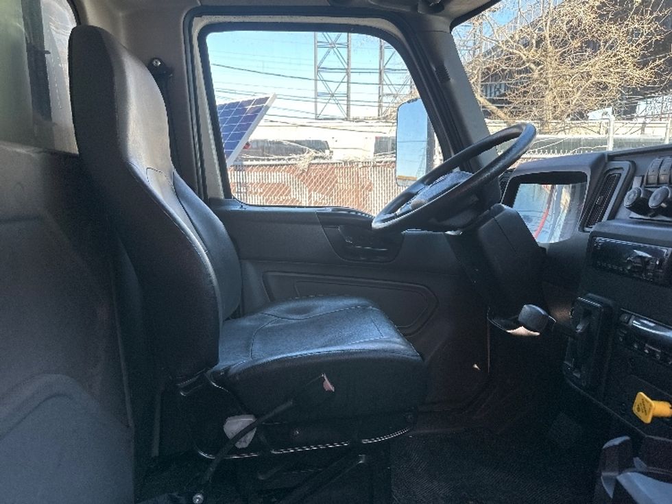 Refrigerated Truck-Light and Medium Duty Trucks-International-2020-MV607-Kearny-NJ-183,698\n\t\tmiles-$ 40,500 - Image 20