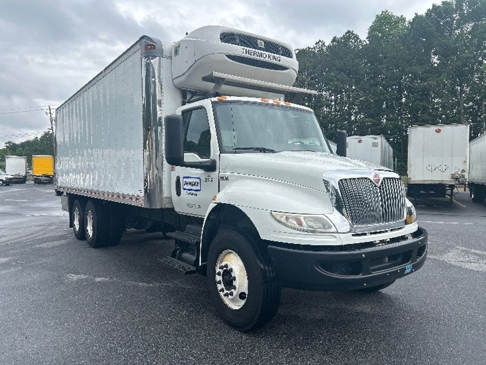 Refrigerated Truck-Light and Medium Duty Trucks-International-2020-MV607-Kennesaw-GA-178,347\n\t\tmiles-$ 62,500 - Image 1
