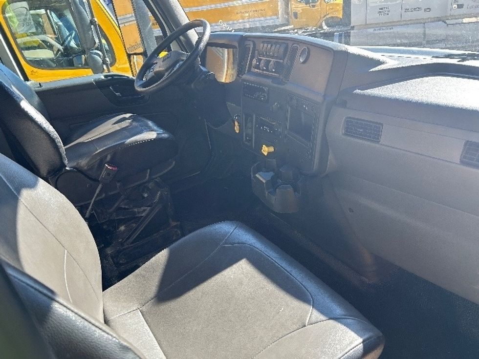 Refrigerated Truck-Light and Medium Duty Trucks-International-2020-MV607-Kennesaw-GA-178,347\n\t\tmiles-$ 62,500 - Image 21