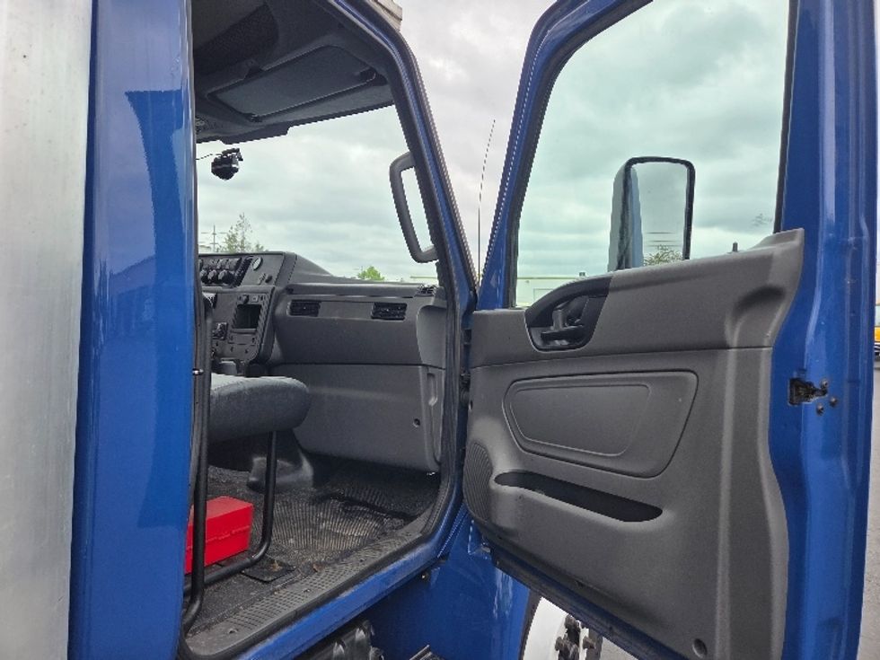 Refrigerated Truck-Light and Medium Duty Trucks-International-2020-MV607-Kent-WA-133,239\n\t\tmiles-$ 48,250 - Image 16
