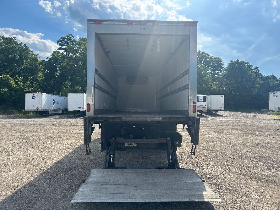 Refrigerated Truck-Light and Medium Duty Trucks-International-2020-MV607-La Porte-IN-188,797\n\t\tmiles-$ 52,750 - Image 9