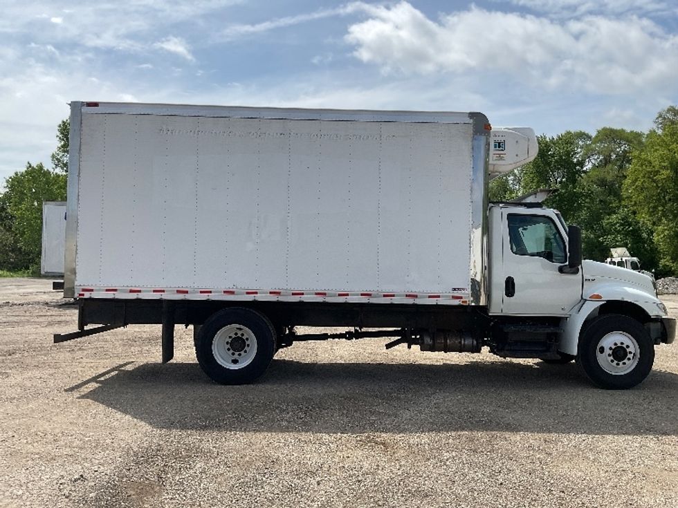 Refrigerated Truck-Light and Medium Duty Trucks-International-2020-MV607-La Porte-IN-195,611\n\t\tmiles-$ 43,250 - Image 14