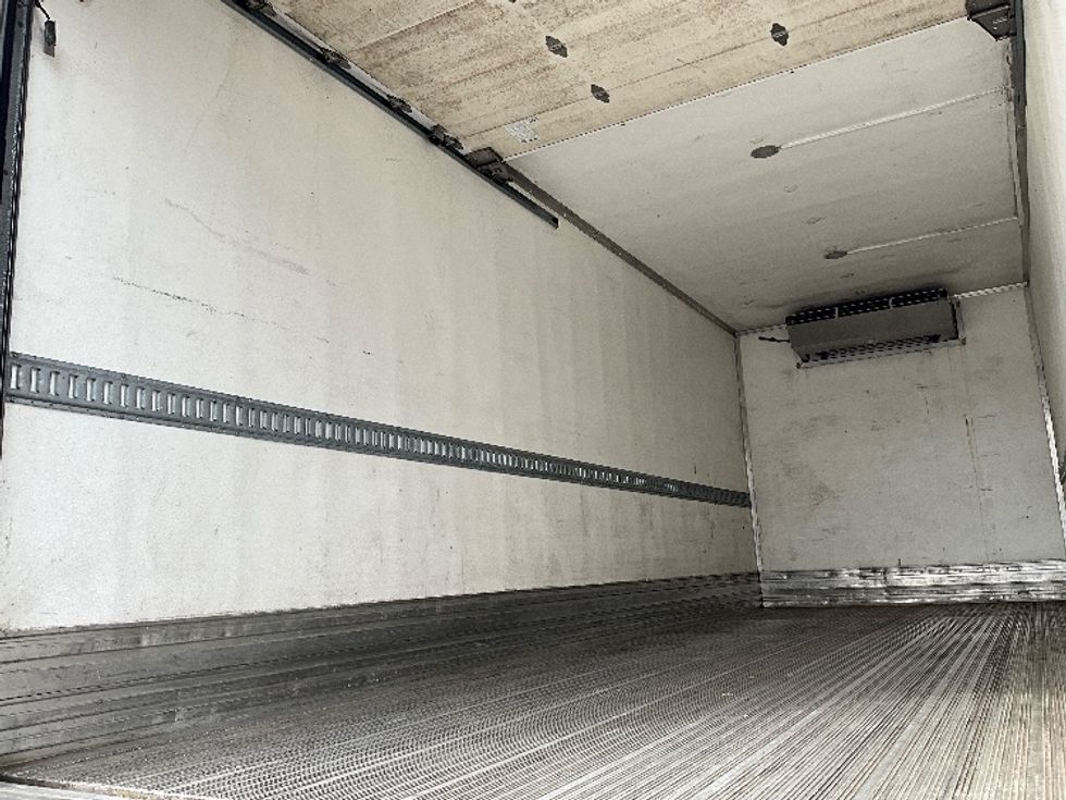 Refrigerated Truck-Light and Medium Duty Trucks-International-2020-MV607-Lancaster-PA-186,611\n\t\tmiles-$ 44,500 - Image 10