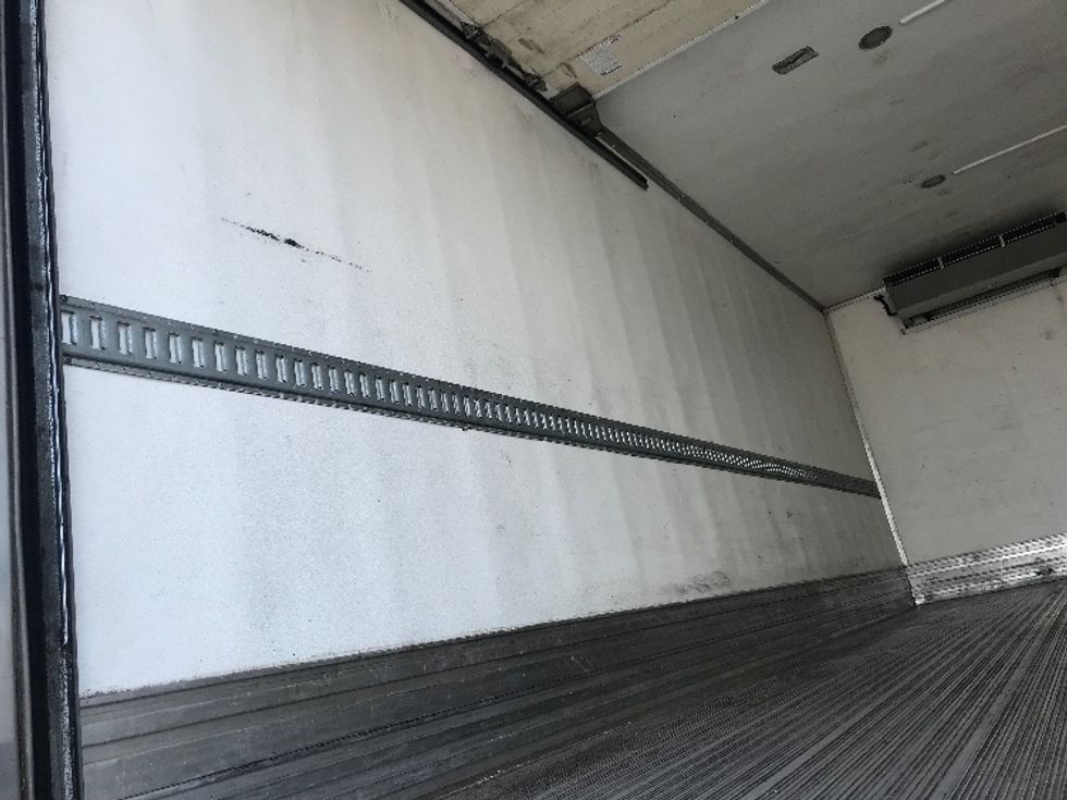 Refrigerated Truck-Light and Medium Duty Trucks-International-2020-MV607-Lancaster-PA-211,781\n\t\tmiles-$ 41,250 - Image 11