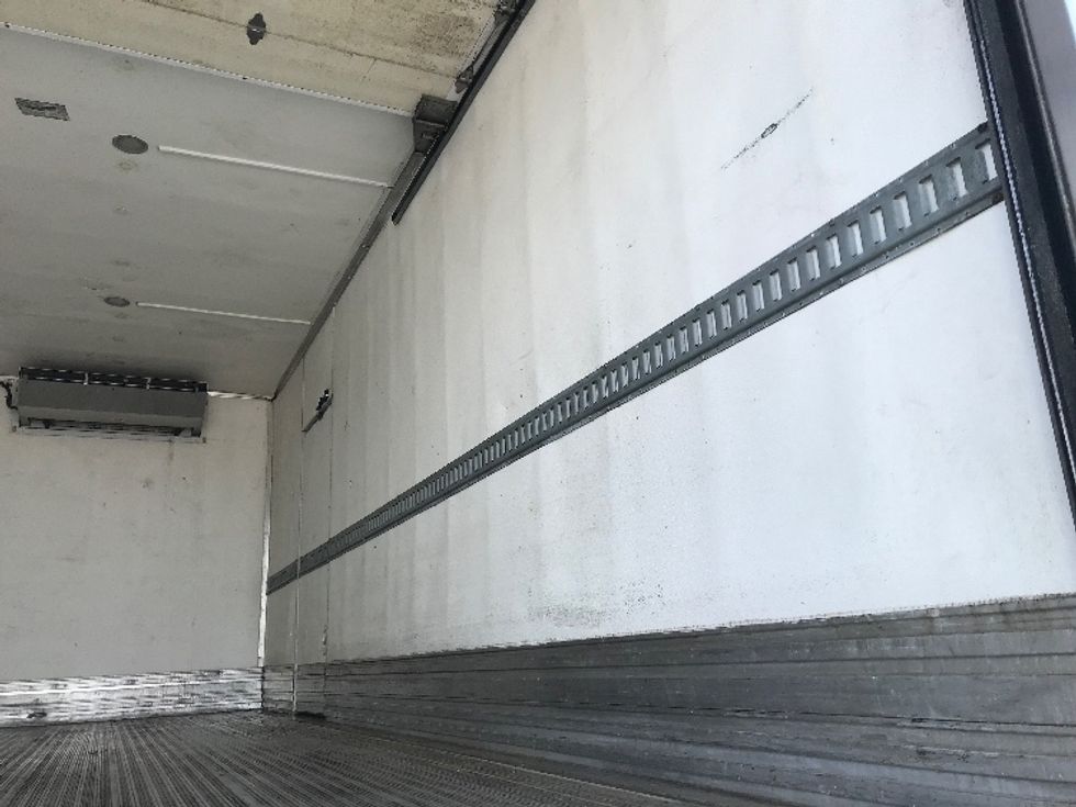 Refrigerated Truck-Light and Medium Duty Trucks-International-2020-MV607-Lancaster-PA-211,781\n\t\tmiles-$ 41,250 - Image 12