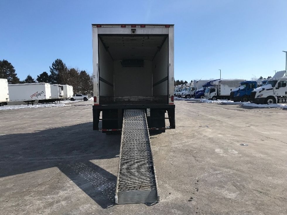 Refrigerated Truck-Light and Medium Duty Trucks-International-2020-MV607-Lancaster-PA-211,781\n\t\tmiles-$ 41,250 - Image 9