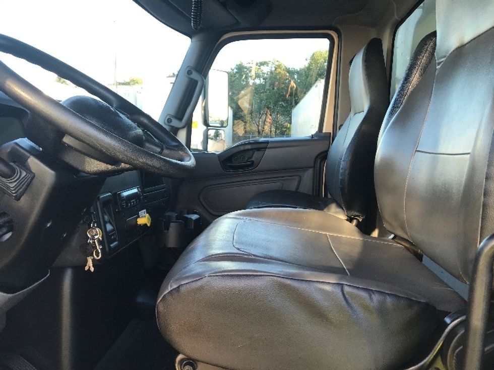 Refrigerated Truck-Light and Medium Duty Trucks-International-2020-MV607-Lancaster-PA-232,723\n\t\tmiles-$ 43,500 - Image 19