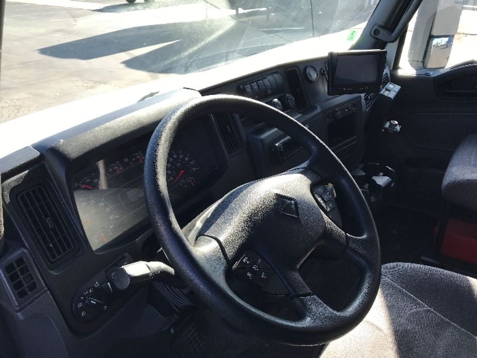 Refrigerated Truck-Light and Medium Duty Trucks-International-2020-MV607-Lancaster-PA-303,351\n\t\tmiles-$ 25,500 - Image 17