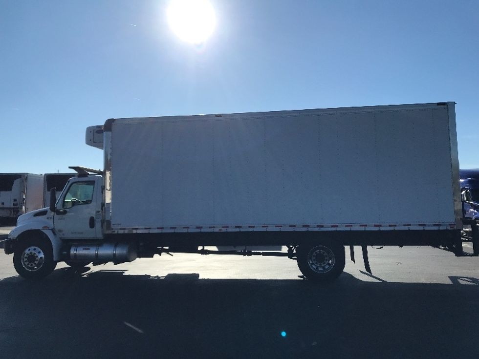 Refrigerated Truck-Light and Medium Duty Trucks-International-2020-MV607-Lancaster-PA-303,351\n\t\tmiles-$ 25,500 - Image 4