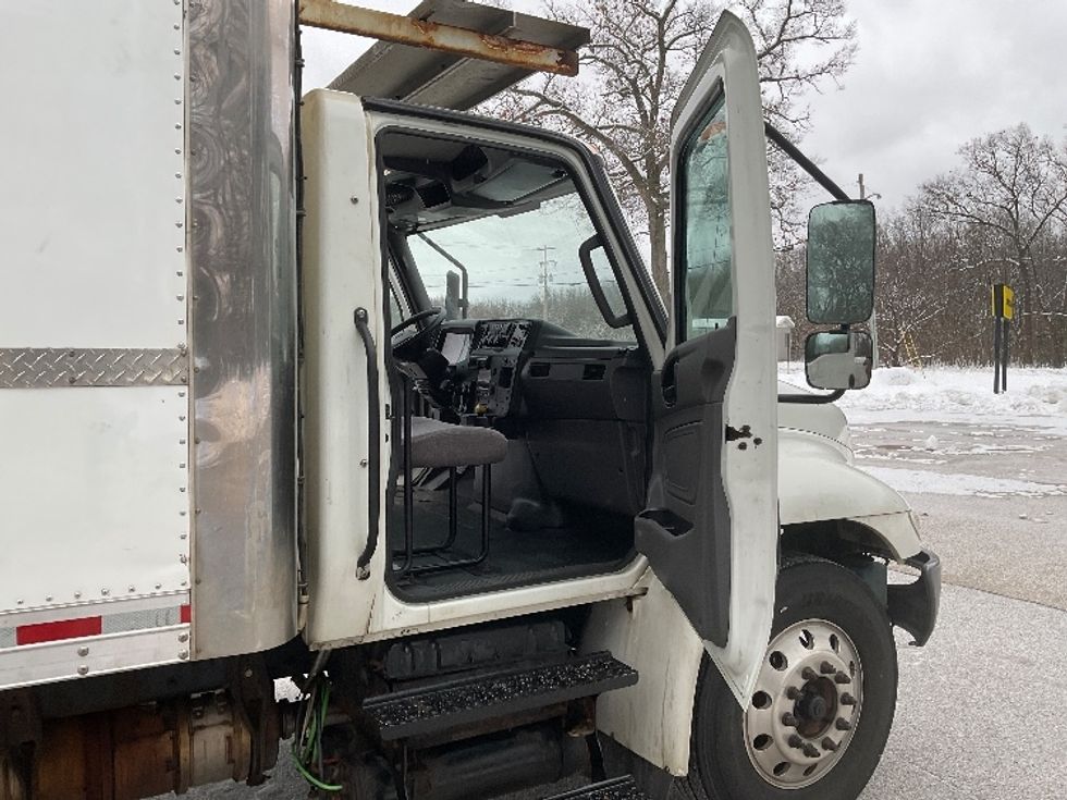 Refrigerated Truck-Light and Medium Duty Trucks-International-2020-MV607-Lansing-MI-462,848\n\t\tmiles-$ 21,750 - Image 20