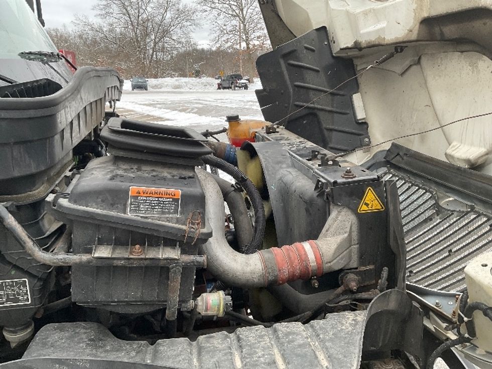 Refrigerated Truck-Light and Medium Duty Trucks-International-2020-MV607-Lansing-MI-462,848\n\t\tmiles-$ 21,750 - Image 23