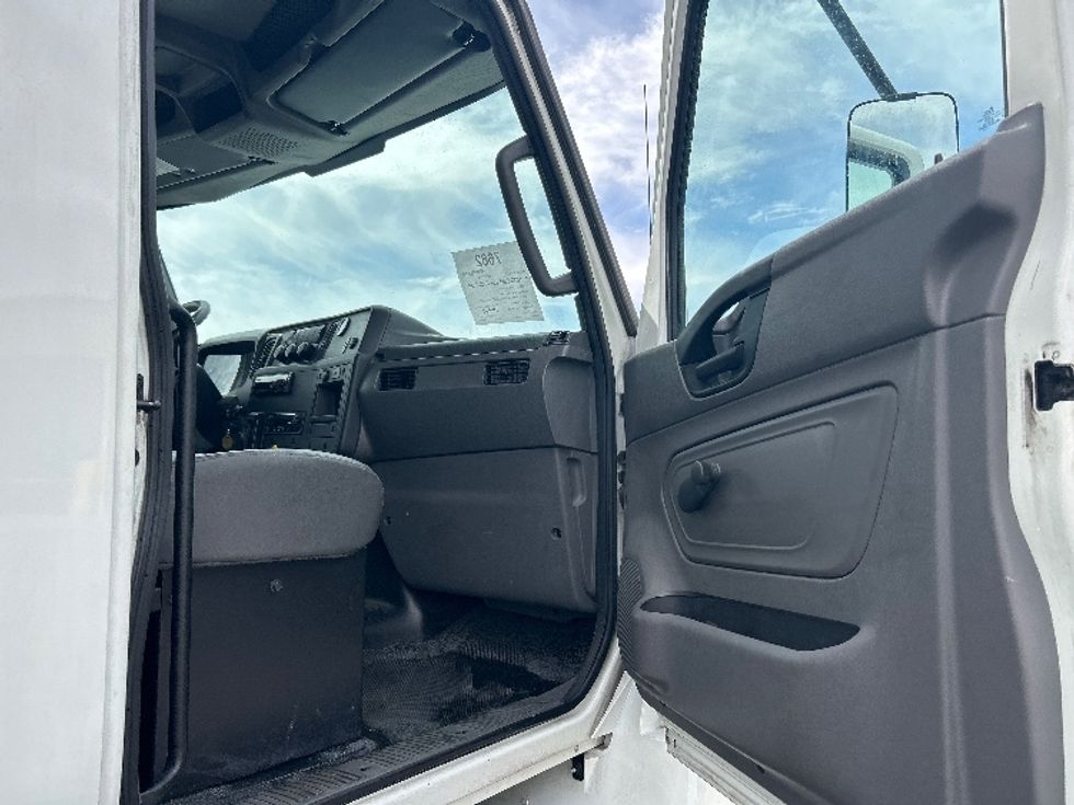Refrigerated Truck-Light and Medium Duty Trucks-International-2020-MV607-Las Vegas-NV-134,366\n\t\tmiles-$ 60,250 - Image 20