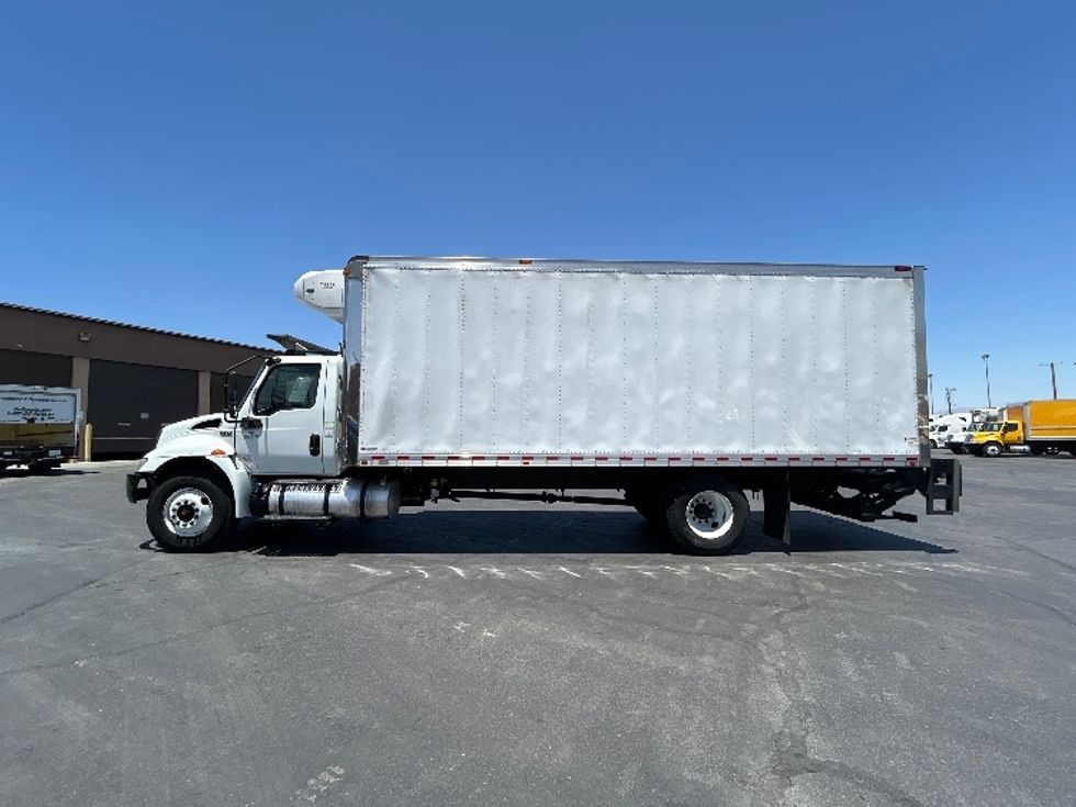 Refrigerated Truck-Light and Medium Duty Trucks-International-2020-MV607-Las Vegas-NV-137,580\n\t\tmiles-$ 67,250 - Image 4