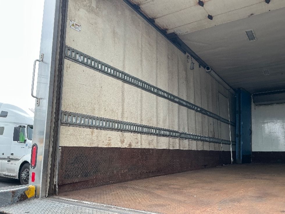 Refrigerated Truck-Light and Medium Duty Trucks-International-2020-MV607-Linden-NJ-153,163\n\t\tmiles-$ 57,000 - Image 11