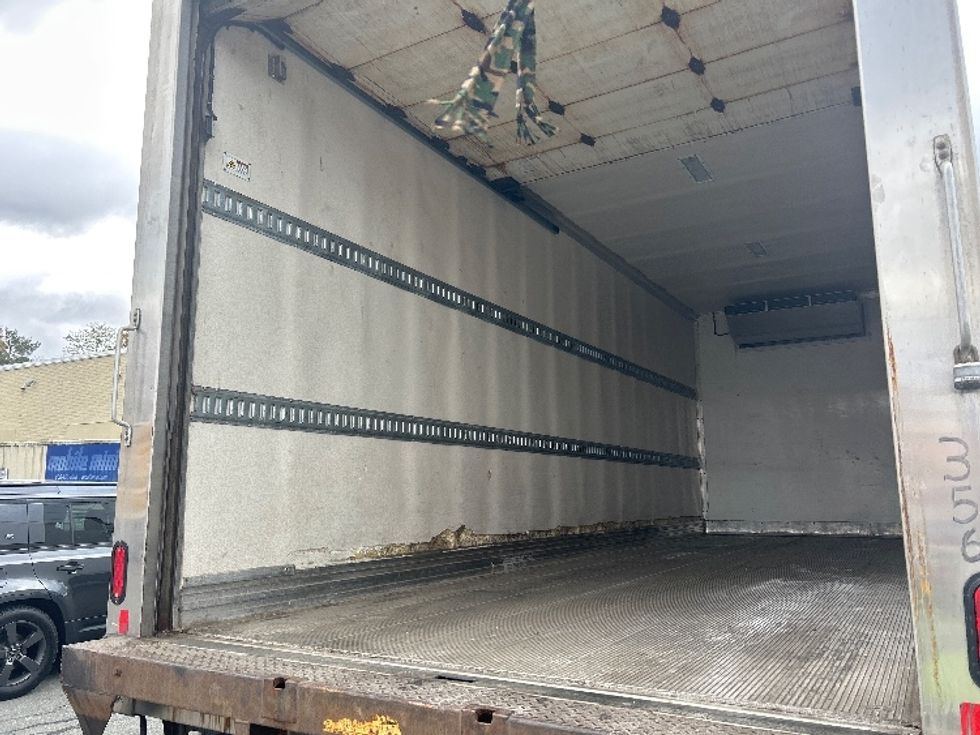 Refrigerated Truck-Light and Medium Duty Trucks-International-2020-MV607-Londonderry-NH-261,655\n\t\tmiles-$ 34,000 - Image 11