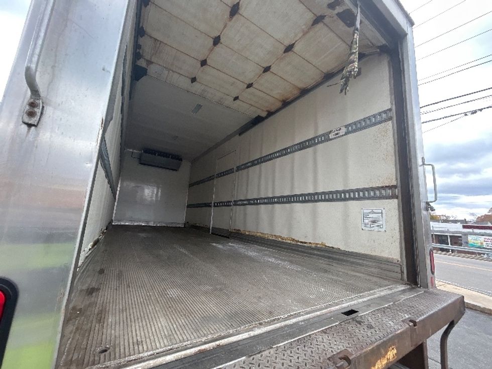 Refrigerated Truck-Light and Medium Duty Trucks-International-2020-MV607-Londonderry-NH-261,655\n\t\tmiles-$ 34,000 - Image 12