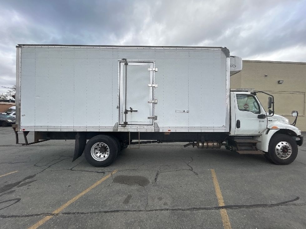 Refrigerated Truck-Light and Medium Duty Trucks-International-2020-MV607-Londonderry-NH-261,655\n\t\tmiles-$ 34,000 - Image 15