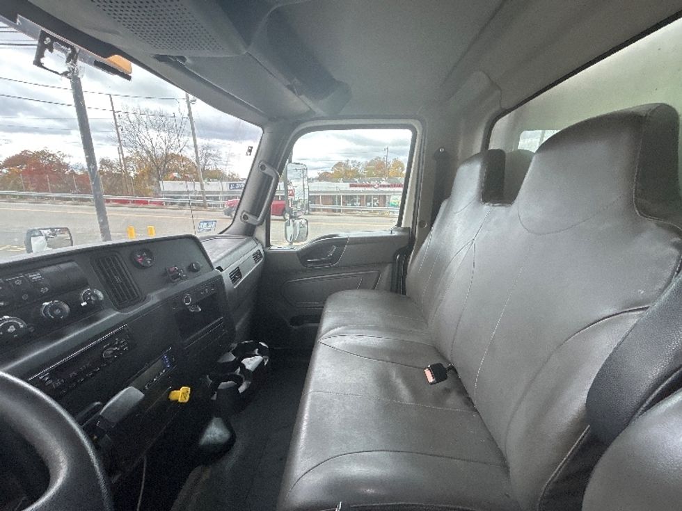 Refrigerated Truck-Light and Medium Duty Trucks-International-2020-MV607-Londonderry-NH-261,655\n\t\tmiles-$ 34,000 - Image 19