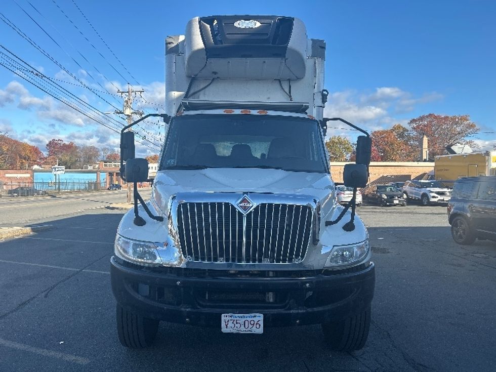 Refrigerated Truck-Light and Medium Duty Trucks-International-2020-MV607-Londonderry-NH-261,655\n\t\tmiles-$ 34,000 - Image 2