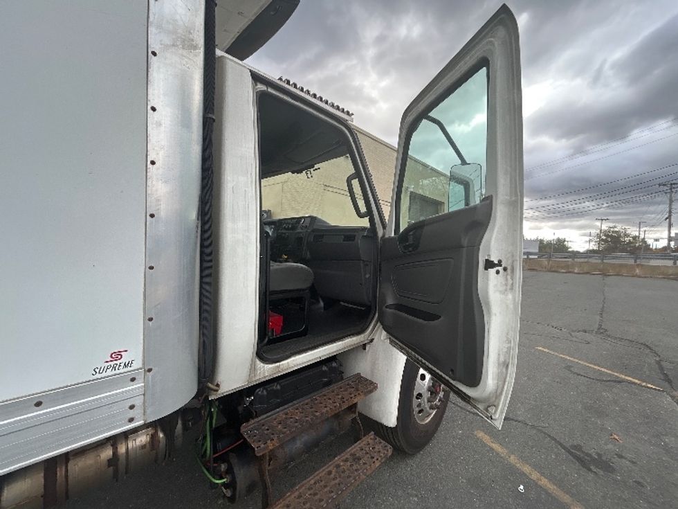 Refrigerated Truck-Light and Medium Duty Trucks-International-2020-MV607-Londonderry-NH-261,655\n\t\tmiles-$ 34,000 - Image 20