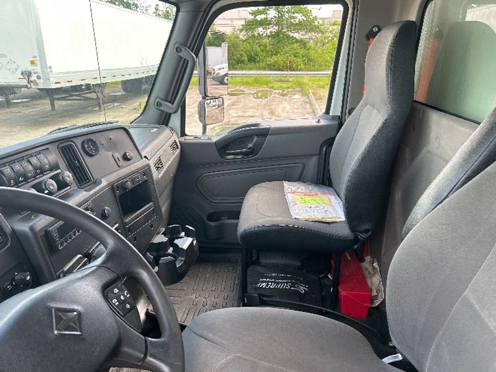 Refrigerated Truck-Light and Medium Duty Trucks-International-2020-MV607-Londonderry-NH-292,111\n\t\tmiles-$ 36,250 - Image 19