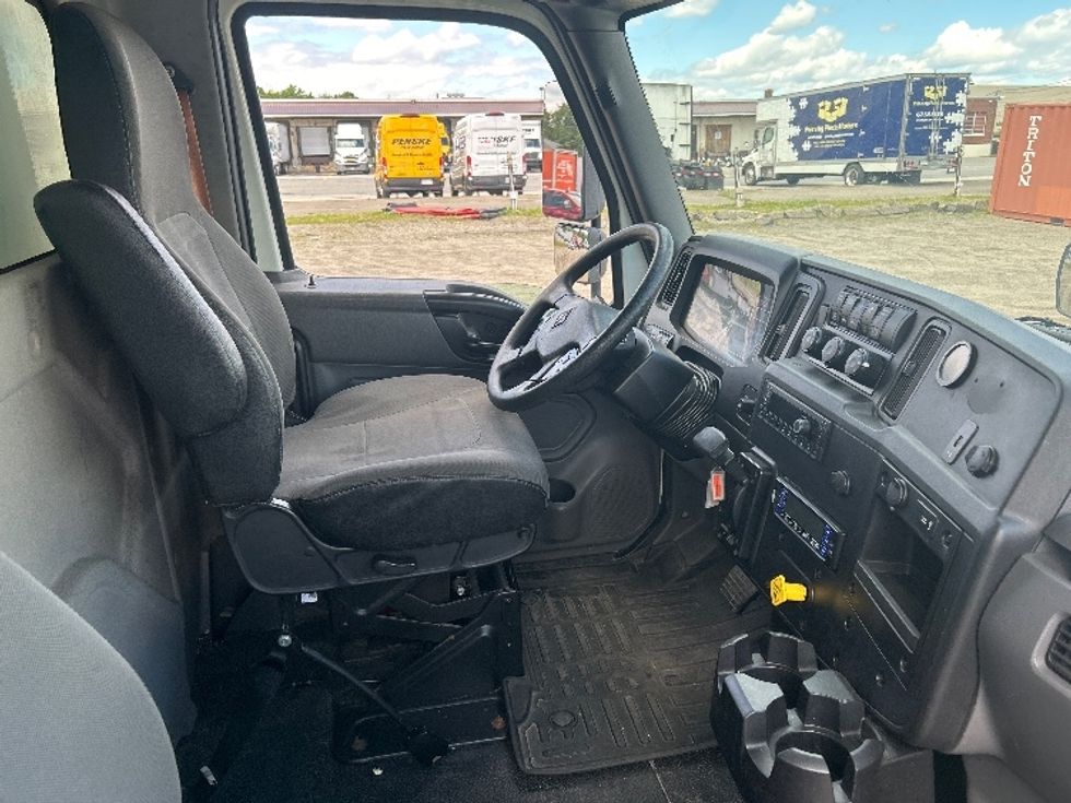 Refrigerated Truck-Light and Medium Duty Trucks-International-2020-MV607-Londonderry-NH-292,111\n\t\tmiles-$ 36,250 - Image 22