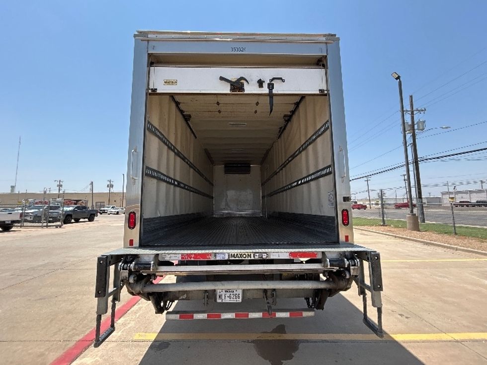 Refrigerated Truck-Light and Medium Duty Trucks-International-2020-MV607-Lubbock-TX-202,099\n\t\tmiles-$ 56,500 - Image 8