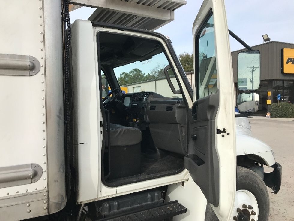 Refrigerated Truck-Light and Medium Duty Trucks-International-2020-MV607-Mebane-NC-216,305\n\t\tmiles-$ 49,750 - Image 20