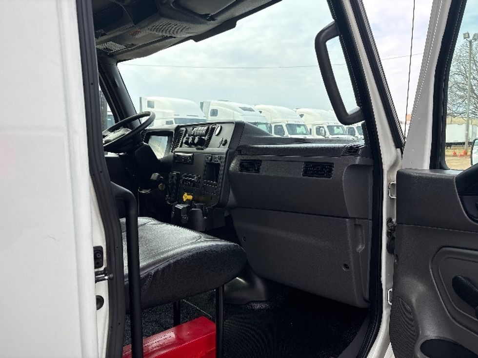 Refrigerated Truck-Light and Medium Duty Trucks-International-2020-MV607-Mebane-NC-228,902\n\t\tmiles-$ 44,250 - Image 19