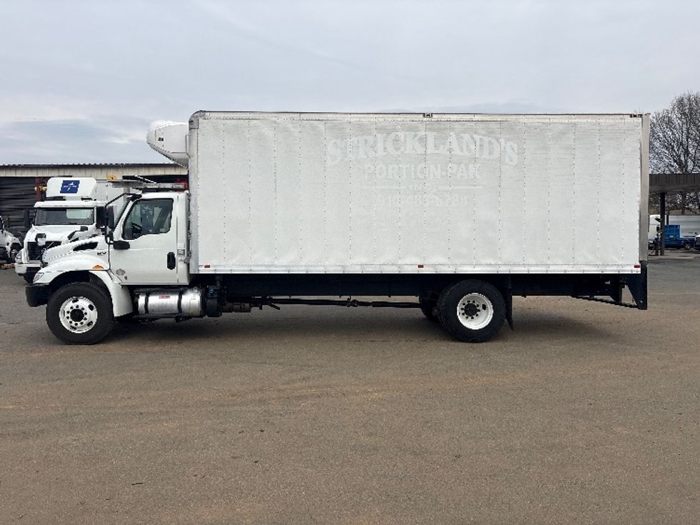 Refrigerated Truck-Light and Medium Duty Trucks-International-2020-MV607-Mebane-NC-228,902\n\t\tmiles-$ 44,250 - Image 4