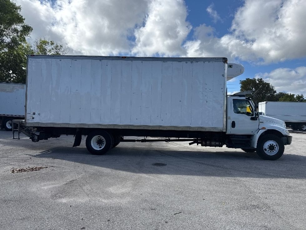 Refrigerated Truck-Light and Medium Duty Trucks-International-2020-MV607-Medley-FL-232,164\n\t\tmiles-$ 35,250 - Image 15