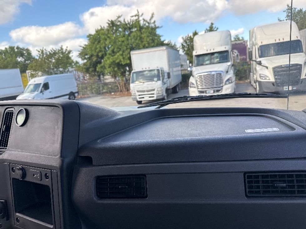 Refrigerated Truck-Light and Medium Duty Trucks-International-2020-MV607-Medley-FL-232,164\n\t\tmiles-$ 35,250 - Image 21