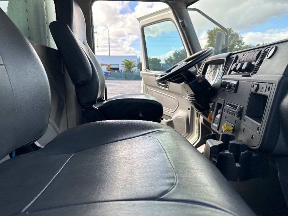 Refrigerated Truck-Light and Medium Duty Trucks-International-2020-MV607-Medley-FL-232,164\n\t\tmiles-$ 35,250 - Image 22