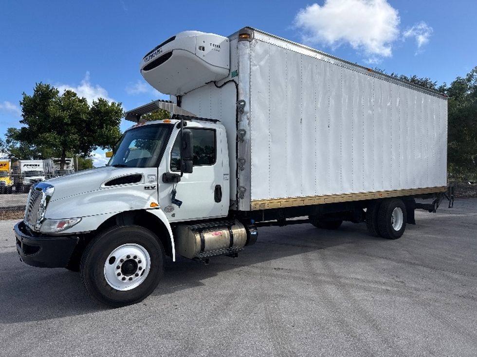 Refrigerated Truck-Light and Medium Duty Trucks-International-2020-MV607-Medley-FL-232,164\n\t\tmiles-$ 35,250 - Image 3