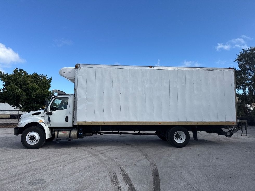 Refrigerated Truck-Light and Medium Duty Trucks-International-2020-MV607-Medley-FL-232,164\n\t\tmiles-$ 35,250 - Image 4