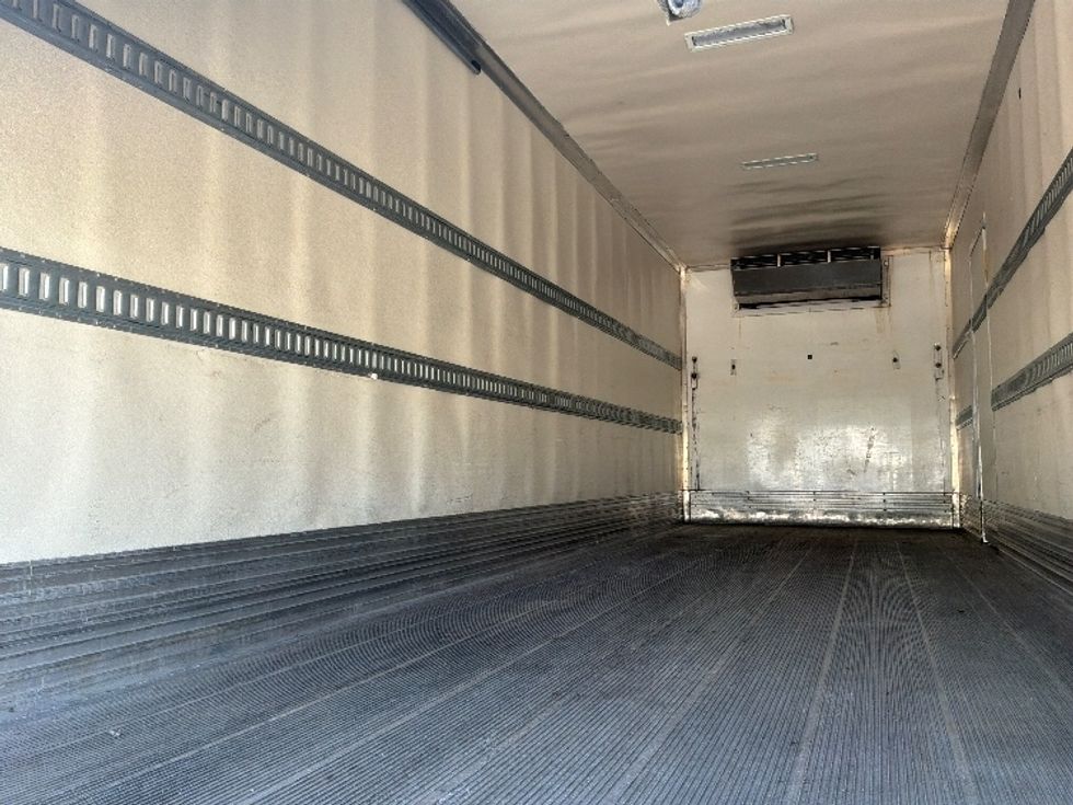 Refrigerated Truck-Light and Medium Duty Trucks-International-2020-MV607-Medley-FL-249,645\n\t\tmiles-$ 43,000 - Image 11