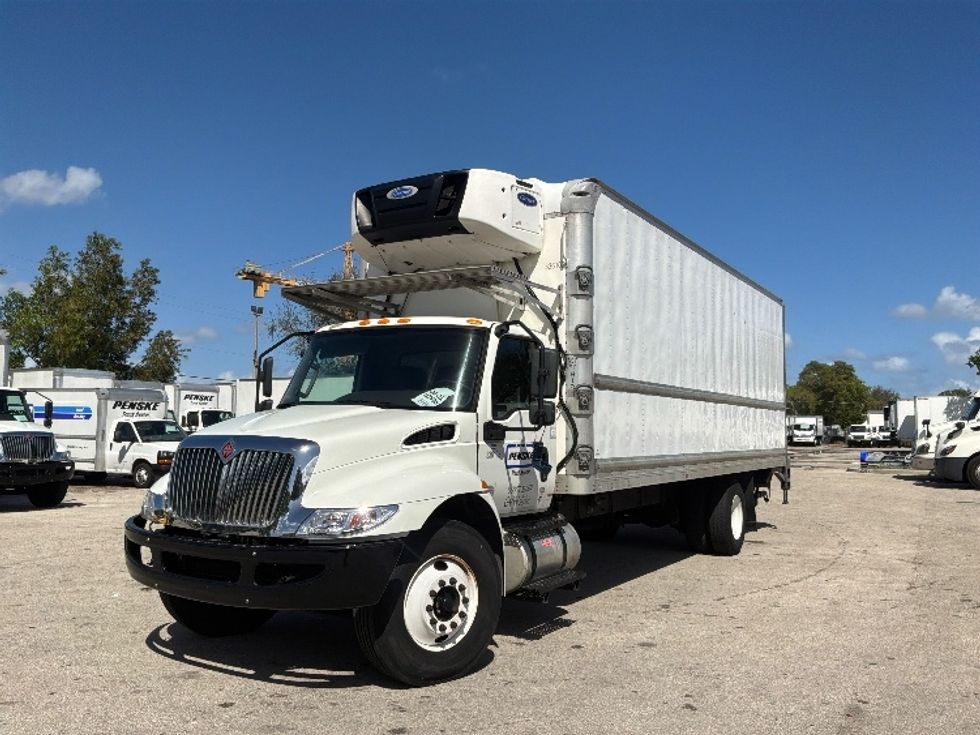 Refrigerated Truck-Light and Medium Duty Trucks-International-2020-MV607-Medley-FL-249,645\n\t\tmiles-$ 43,000 - Image 3