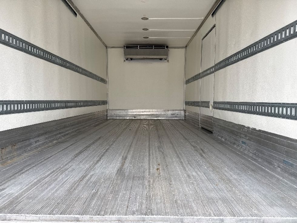 Refrigerated Truck-Light and Medium Duty Trucks-International-2020-MV607-Medley-FL-55,305\n\t\tmiles-$ 60,500 - Image 10