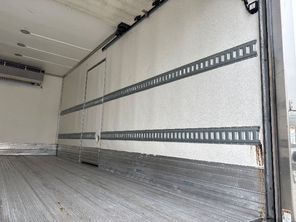 Refrigerated Truck-Light and Medium Duty Trucks-International-2020-MV607-Medley-FL-55,305\n\t\tmiles-$ 60,500 - Image 12